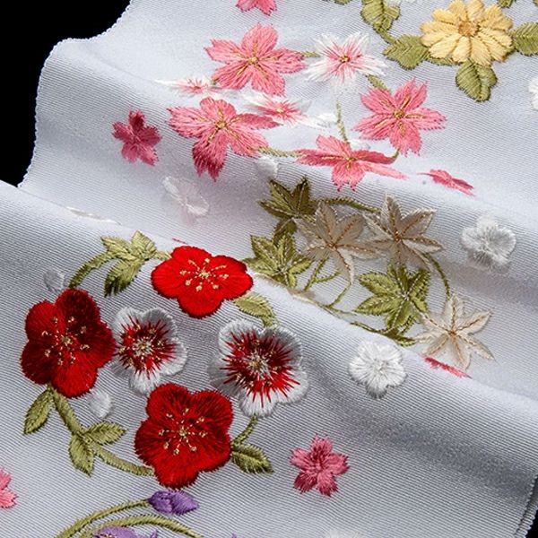 刺繍半衿 引っ込む ローズ色にピンク薔薇柄✨ラメ糸入✨で 