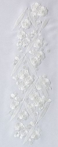 c*i様 ■6215■アンティーク■正絹縮緬■若葉色　チューリップ柄　刺繍半衿■ 正絹刺繍半衿 逸品手刺繍各種 - 京都富小路の和装小物専門店きねや