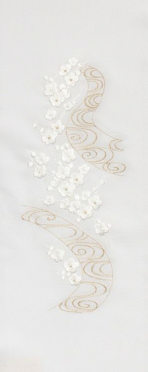 観世流水梅 No.17051 〈白×金〉 刺しゅう半衿 正絹 塩瀬 袷用
