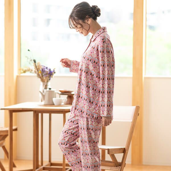 新品未開封　Sサイズ　リバティ   綿100 日本製パジャマ　春夏　モーティマー専用出品には対応しておりません
