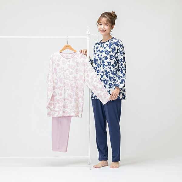 【Amour アムール】パイルプリント 大花柄 レディース パジャマ 春 秋  母の日 入院着  長袖 ラグラン袖 150cm 小柄な方