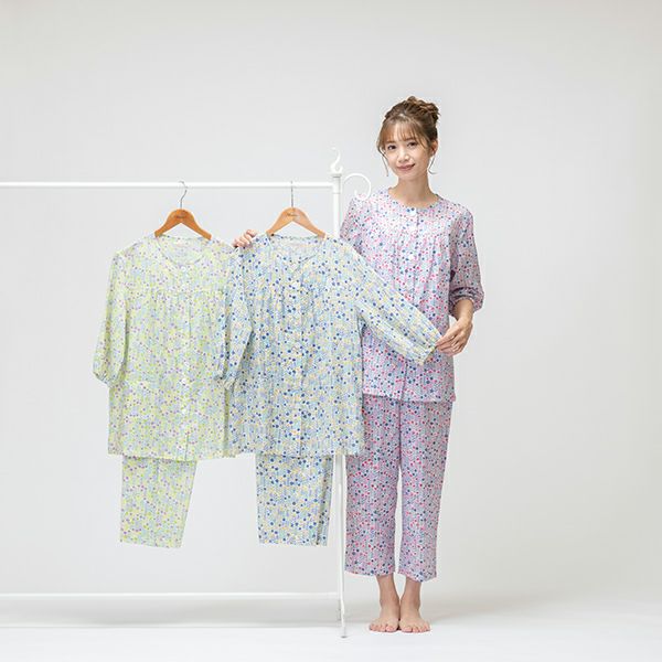 【Amour 150】 アムンゼン小花柄    春夏用 パジャマ  ７分袖長ズボン　M/L 150cm 小柄の方