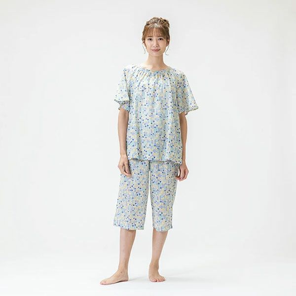 Amour 150】 アムンゼン小花柄 春夏用 パジャマ 半袖7分ズボン S/M/L 150cm 小柄の方 | arakawa ONLINE SHOP