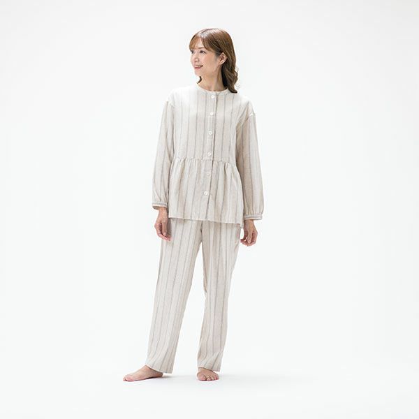 【Amourアムール】小花柄プリントヨークスムースパジャマ