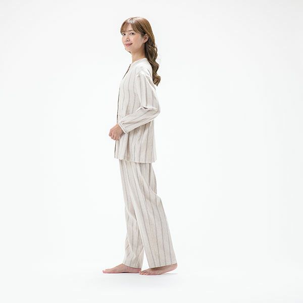 【Amourアムール】小花柄プリントヨークスムースパジャマ