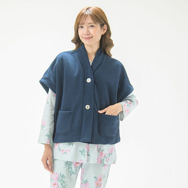 arakawa1886】ふわっと軽やかフリースケープ | arakawa ONLINE SHOP