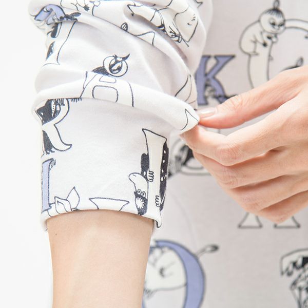 【Amourアムール】×【MOOMINムーミン】アルファベット＆ムーミン谷の仲間たちプリントスムースかぶりパジャマ